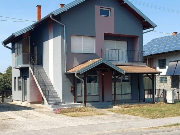 Našice, Đurđenovac, Kuća 110 m2, Poslovni prostor, Garaža, Okućnica