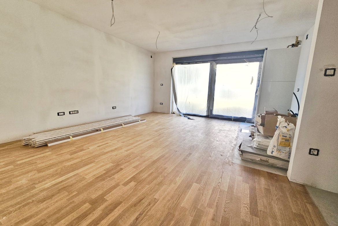 Zagreb, Gračani, Luksuzni trosobni stan, 84.41 m2, Garažno mjesto, Vrt