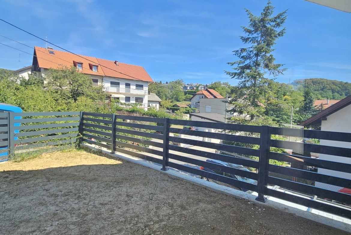 Zagreb, Gračani, Luksuzni trosobni stan, 102.35 m2, 2 Garažna mjesta, Vrt