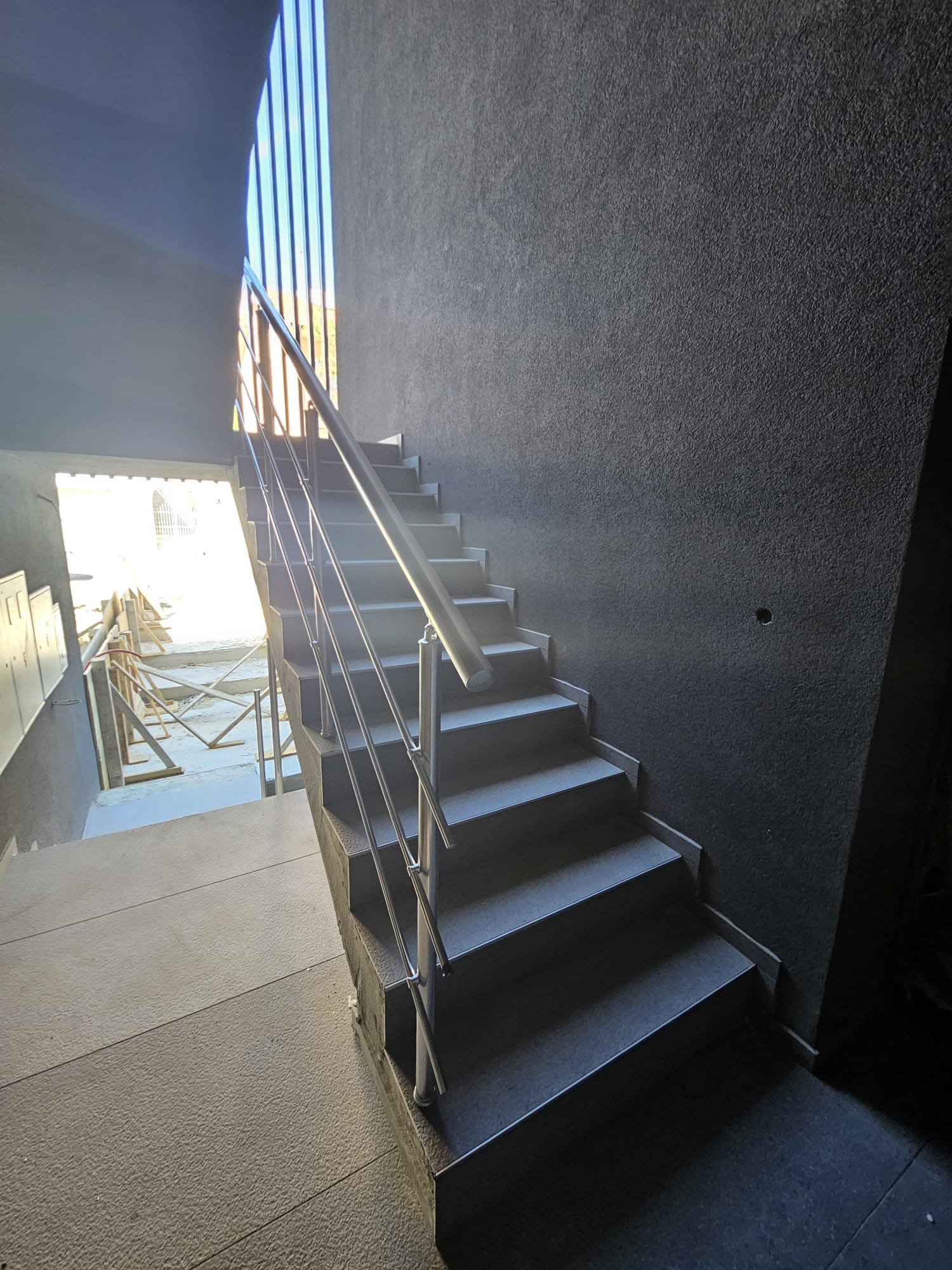 Zagreb, Gračani, Luksuzni trosobni stan, 84.41 m2, Garažno mjesto, Vrt