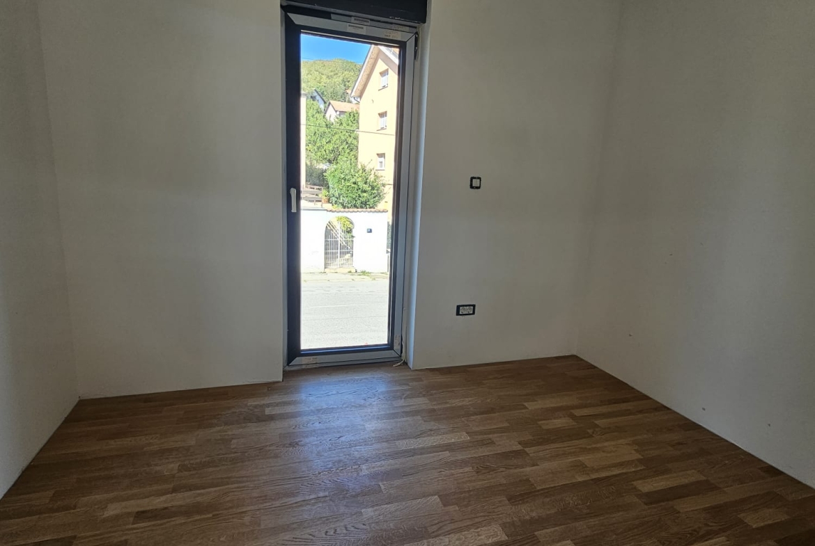Zagreb, Gračani, Luksuzni četverosobni stan, 136.58 m2, 2 Garažna mjesta, Vrt