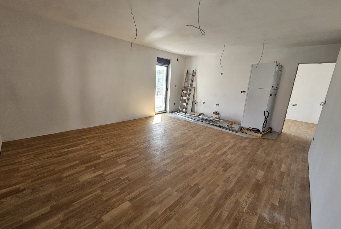 Zagreb, Gračani, Luksuzni četverosobni stan, 136.58 m2, 2 Garažna mjesta, Vrt