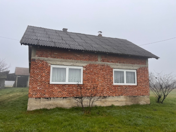 Jastrebarsko, Donja Kupčina, Kuća i ogromo imanje – PRILIKA!