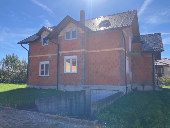 Zagreb, Brezovica, Kuća 313 m2, Okućnica, Garaža