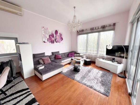 Zagreb, Šestinski vrh, Stan 114 m², Dva parkirna mjesta, Vrt