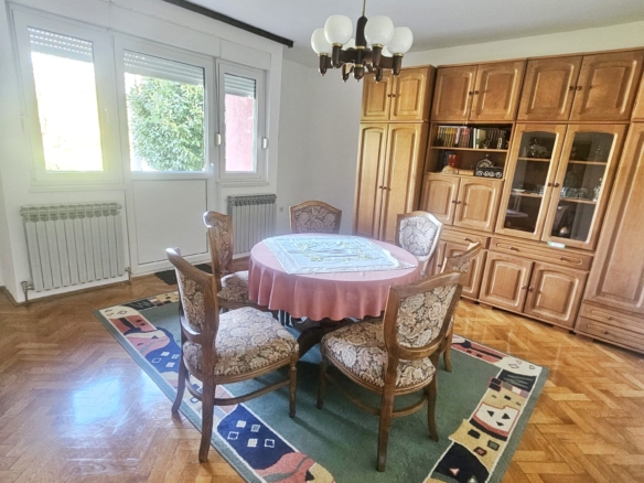 Zagreb, Ksaver, Trosoban stan, 78 m2, Garaža