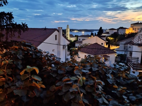 Hvar, Trosoban stan, 56 m2, Pogled, Centar