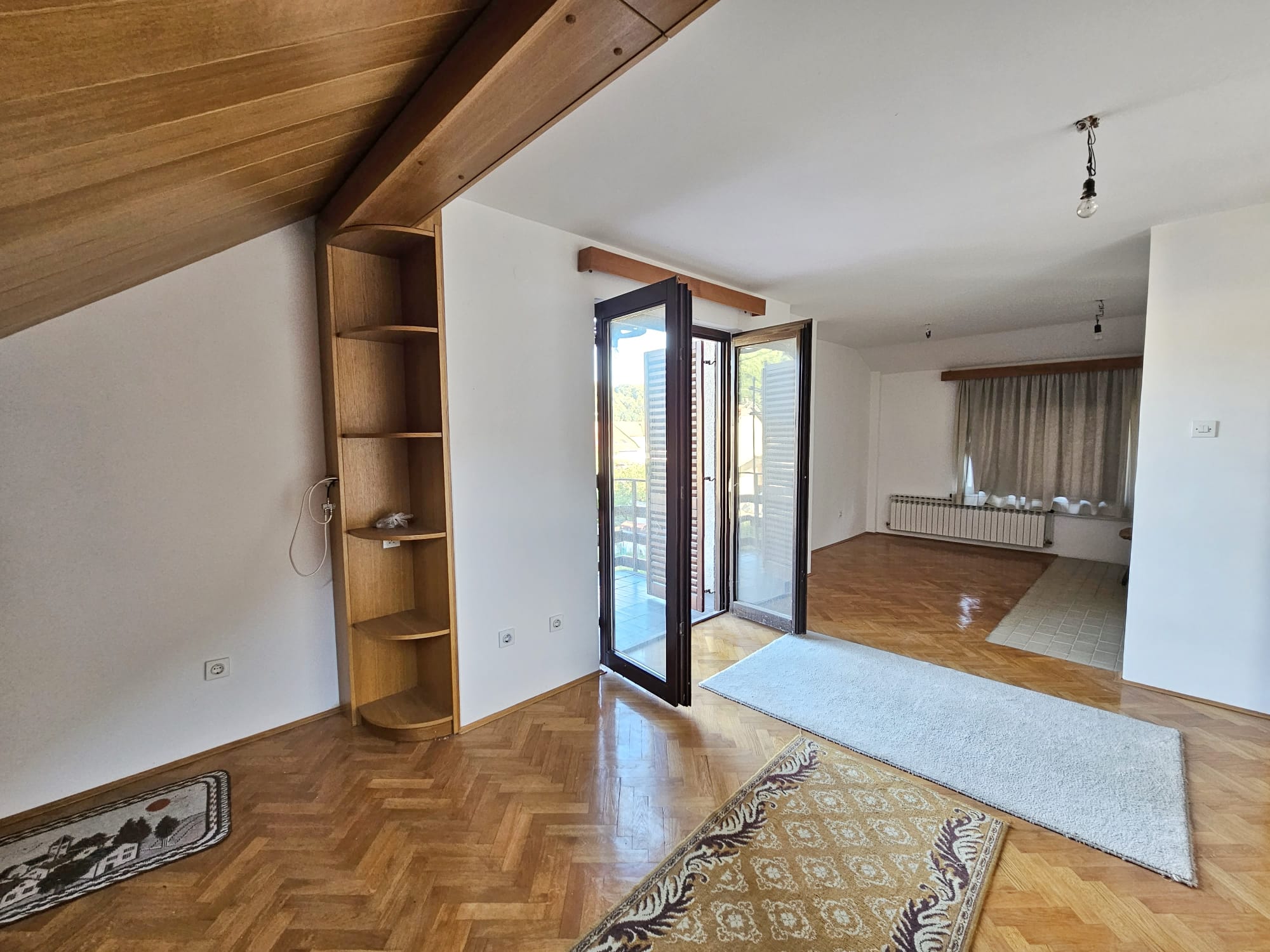 Zagreb, Gračani, Kuća 95 m2, Garaža, Okućnica, Spremište