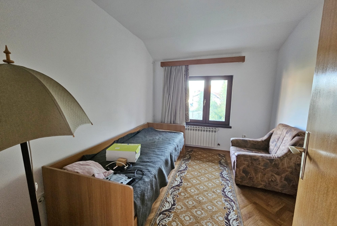 Zagreb, Gračani, Kuća 95 m2, Garaža, Okućnica, Spremište
