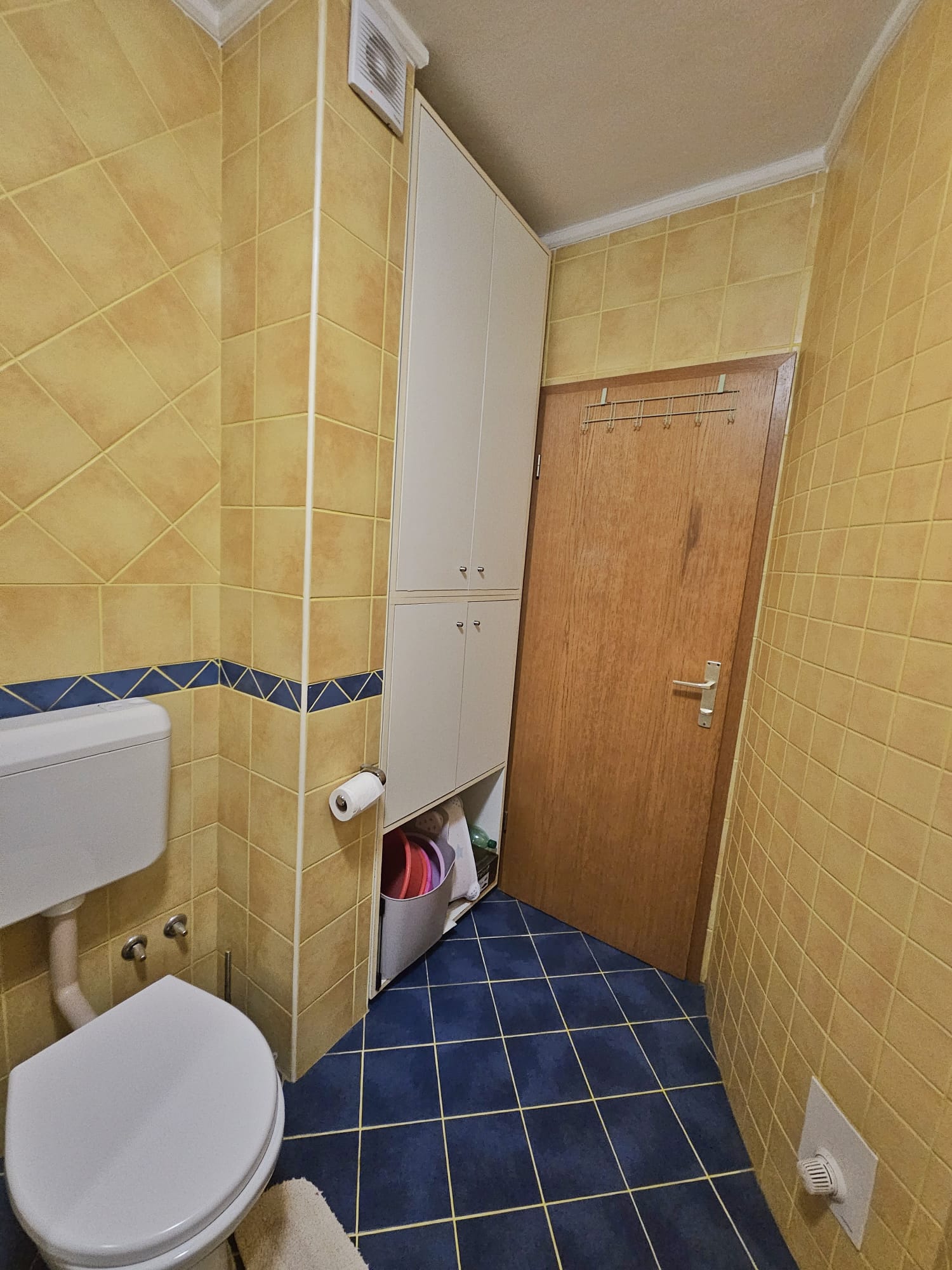Velika Gorica, Četverosoban stan, 70 m2, Parkirno mjesto, Ostava 14 m2