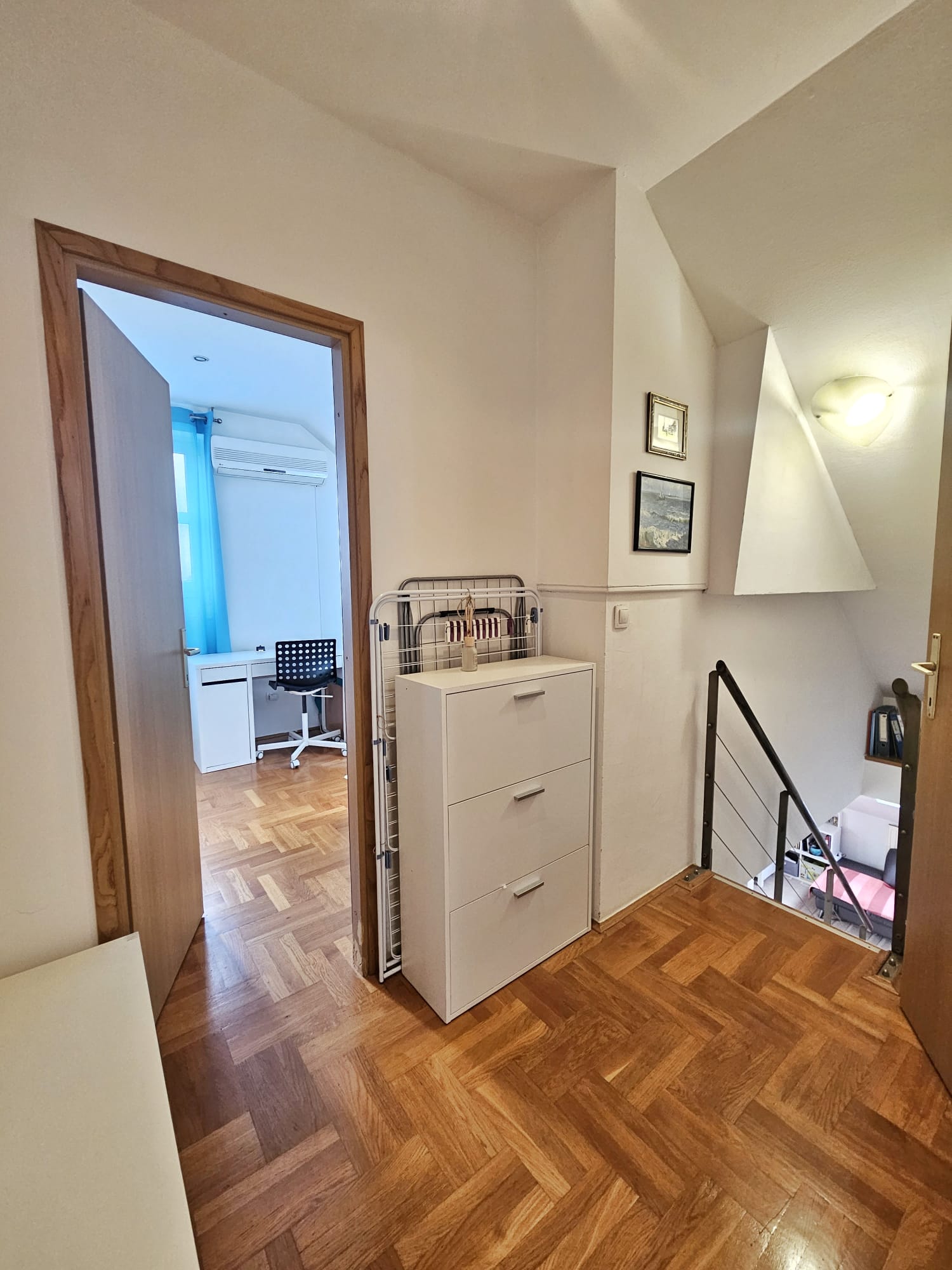 Velika Gorica, Četverosoban stan, 70 m2, Parkirno mjesto, Ostava 14 m2