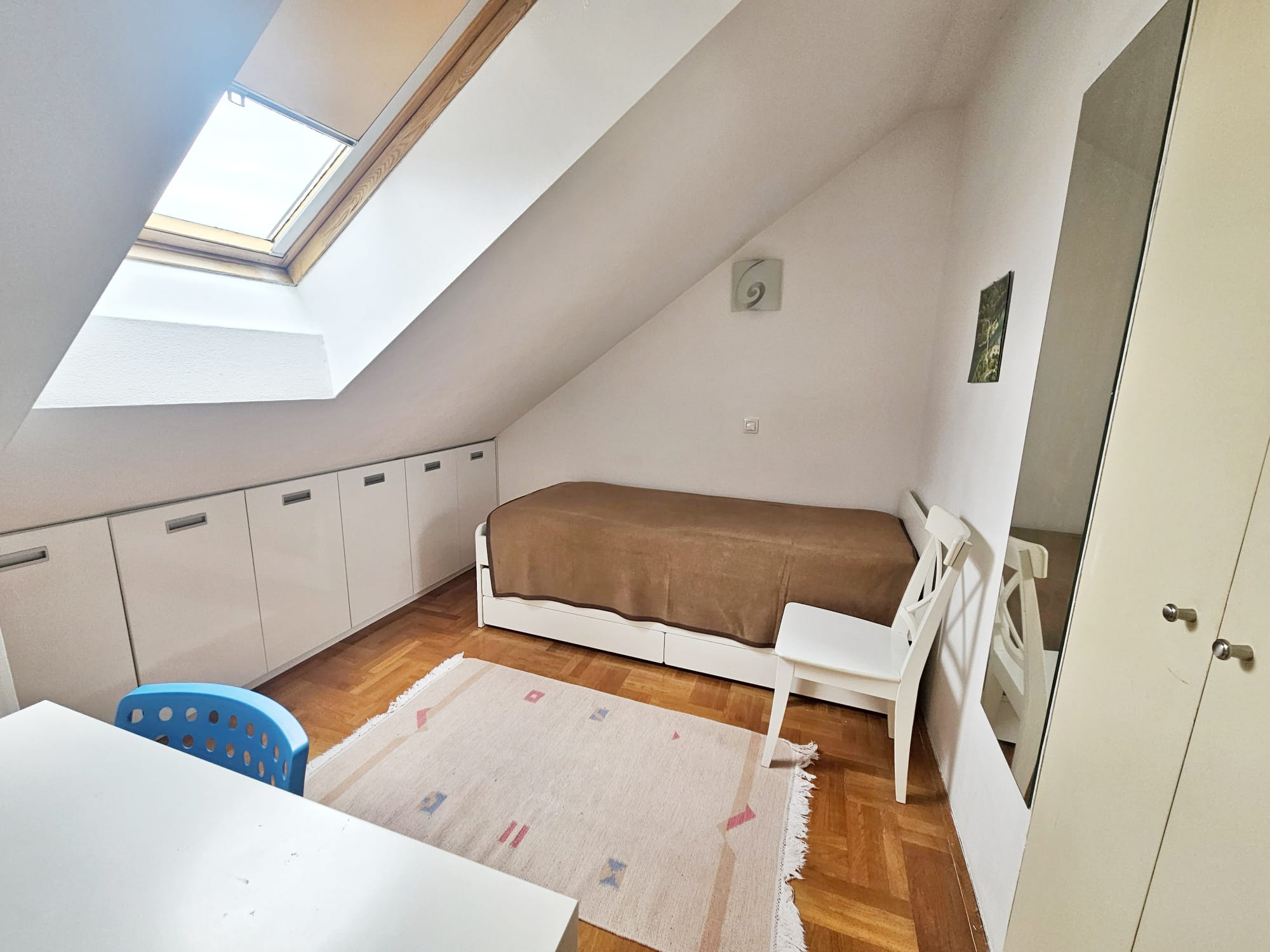 Velika Gorica, Četverosoban stan, 70 m2, Parkirno mjesto, Ostava 14 m2