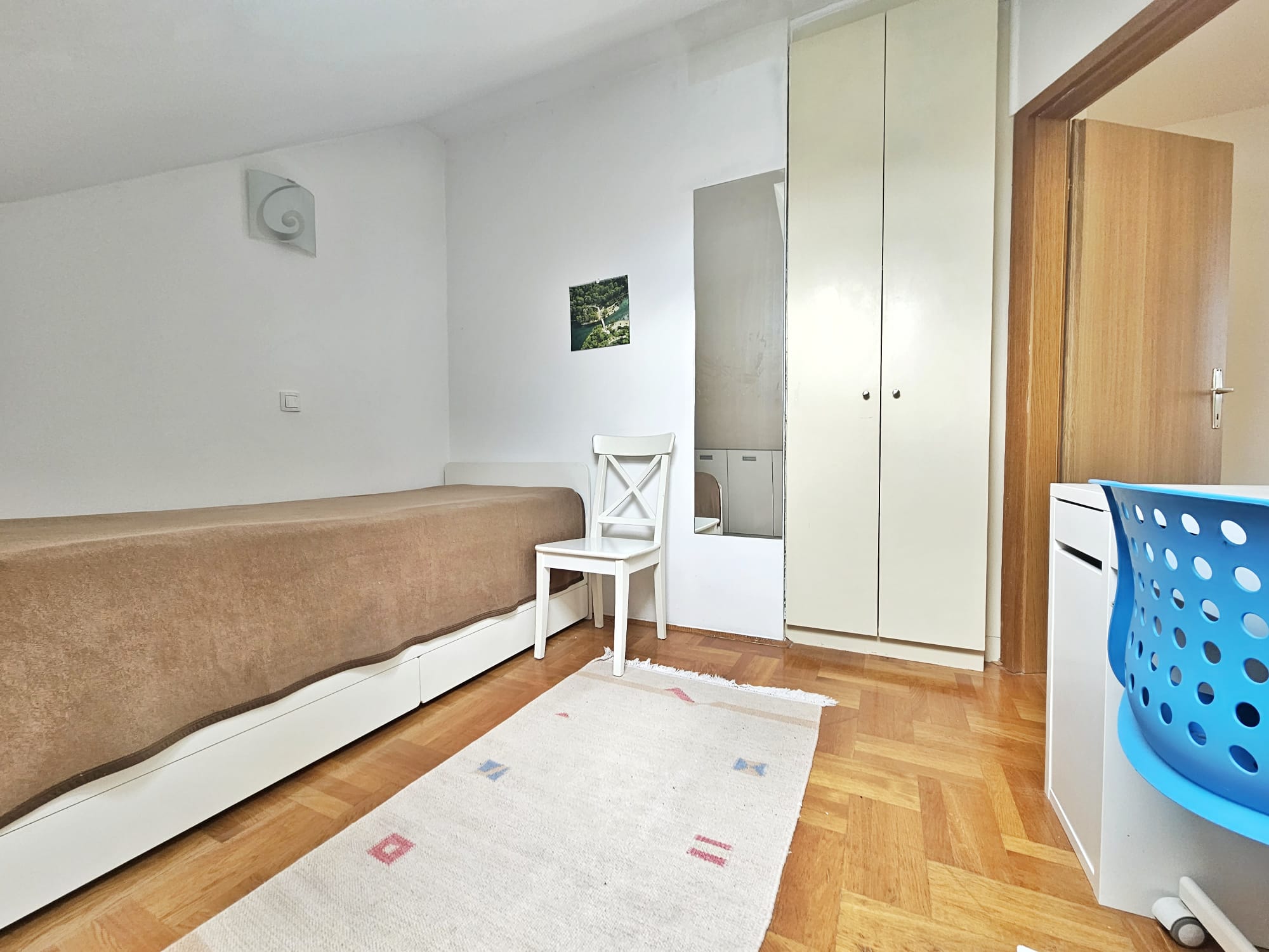 Velika Gorica, Četverosoban stan, 70 m2, Parkirno mjesto, Ostava 14 m2