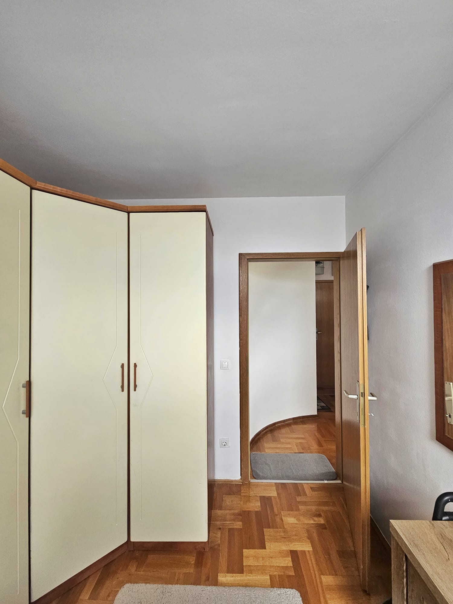 Velika Gorica, Četverosoban stan, 70 m2, Parkirno mjesto, Ostava 14 m2