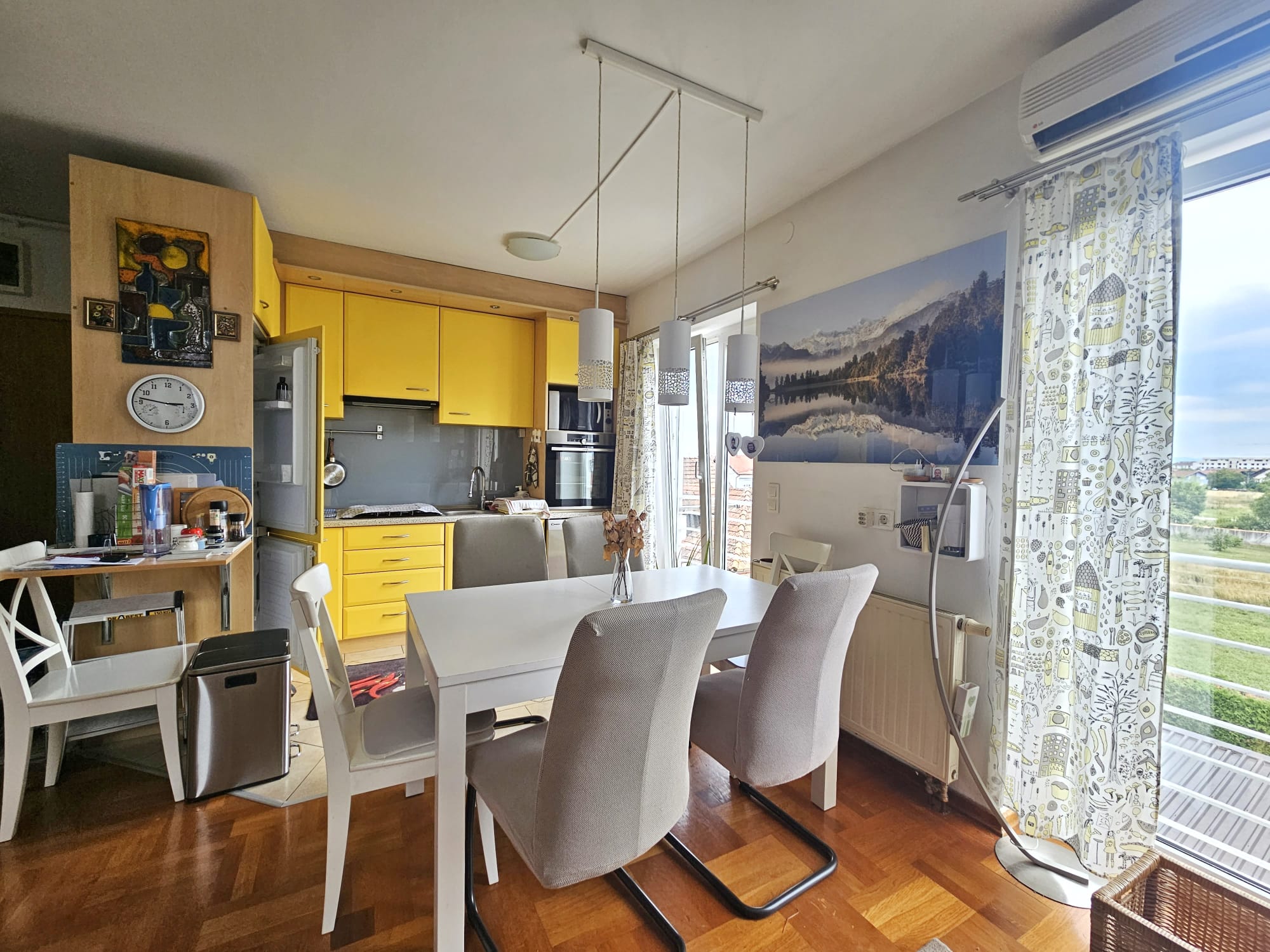 Velika Gorica, Četverosoban stan, 70 m2, Parkirno mjesto, Ostava 14 m2