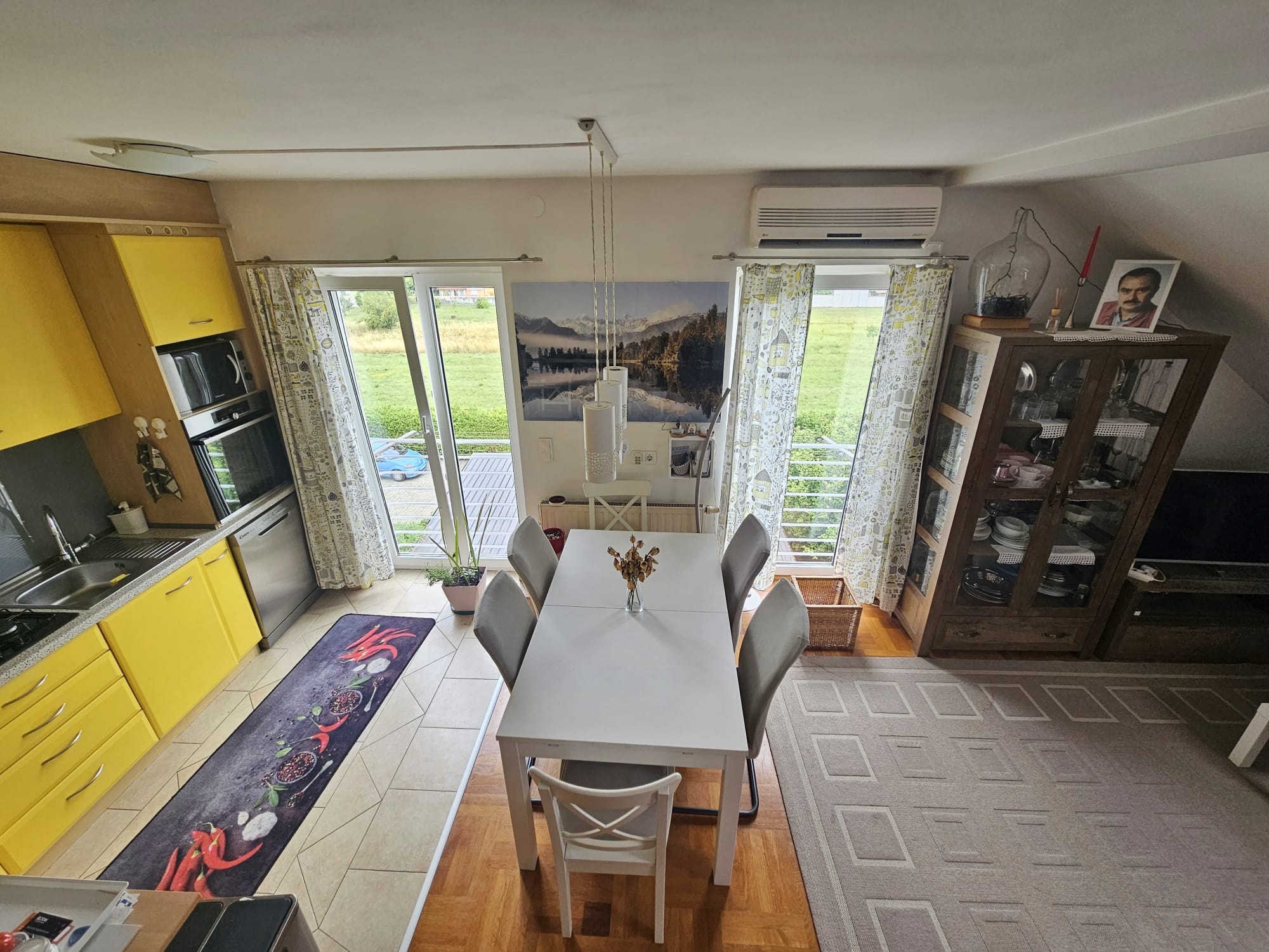Velika Gorica, Četverosoban stan, 70 m2, Parkirno mjesto, Ostava 14 m2