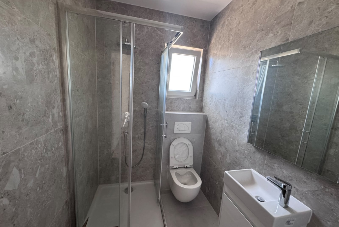 Pag, Mandre, prekrasan apartman, 117m2