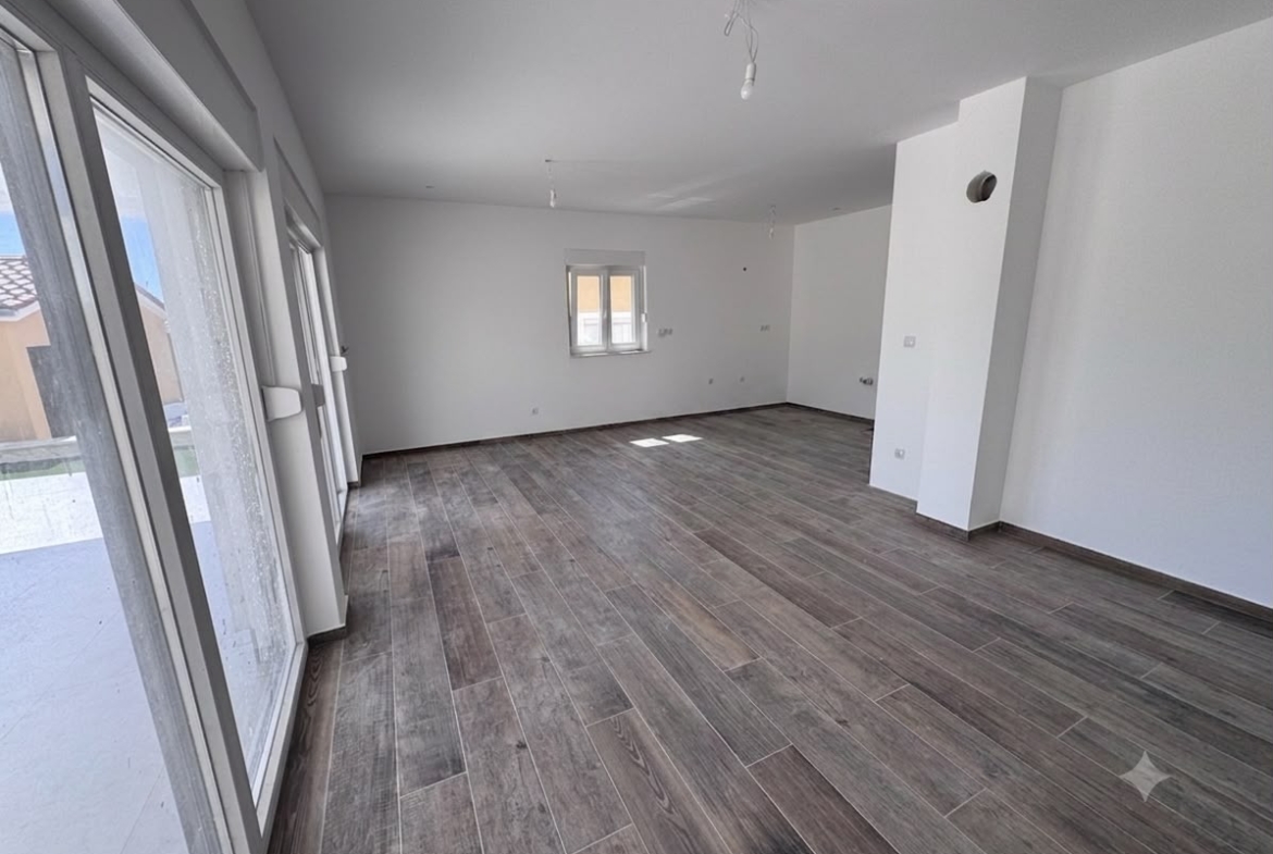 Pag, Mandre, luksuzni apartman s vlastitim bazenom, 110m2