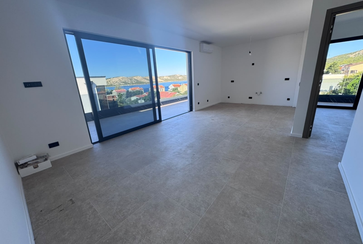 Novalja, Stara Novalja, Trosobni apartman s prekrasnim pogledom