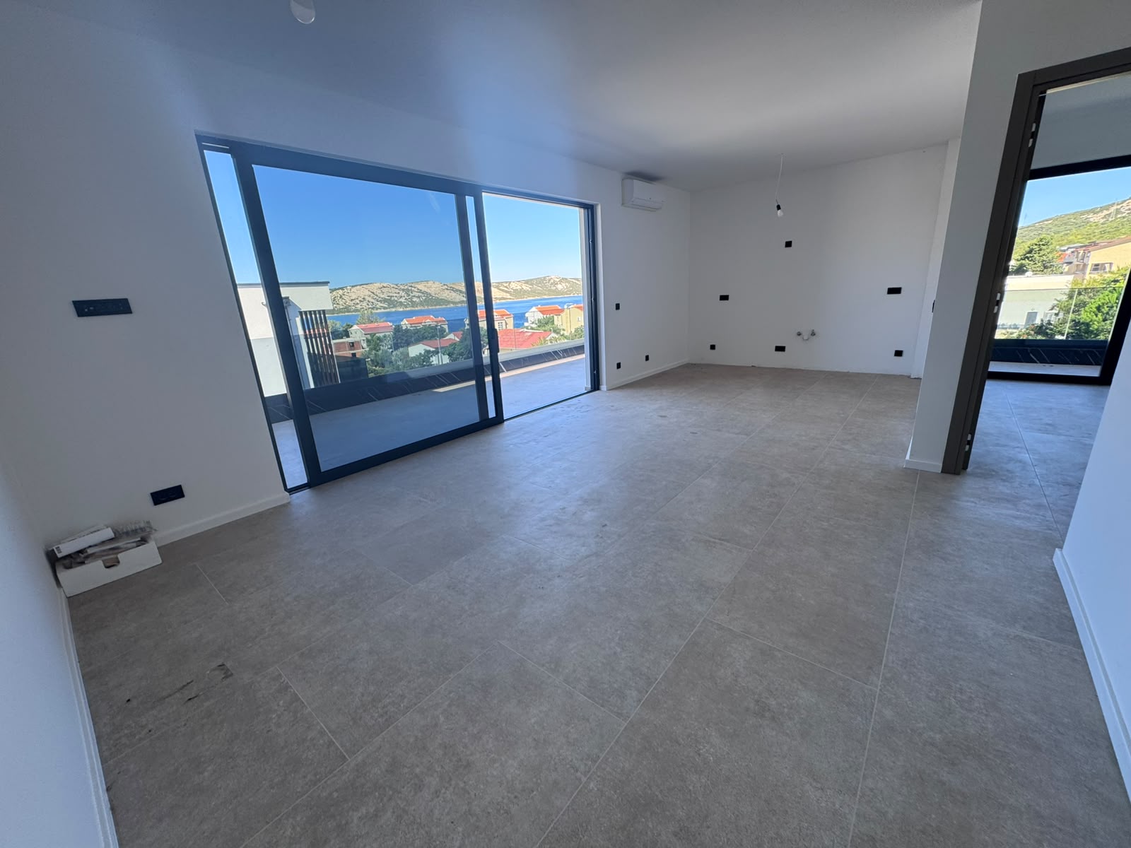 Novalja, Stara Novalja, Trosobni apartman s prekrasnim pogledom