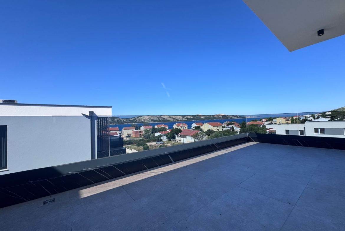 Novalja, Stara Novalja, Trosobni apartman s prekrasnim pogledom