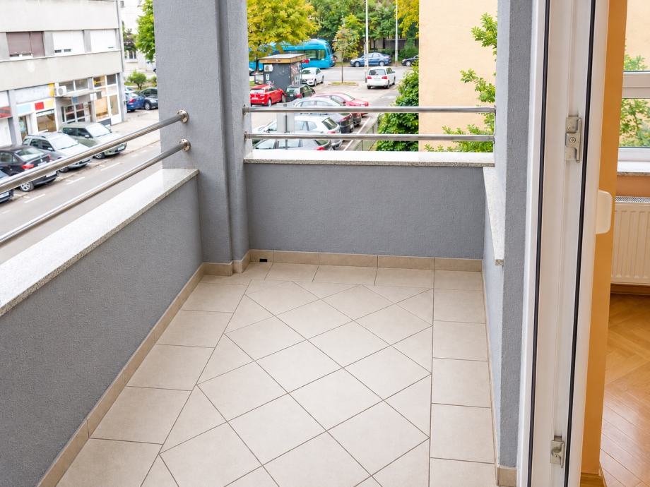 Zagreb, Maksimir, Trosoban stan, 70 m2, Garaža