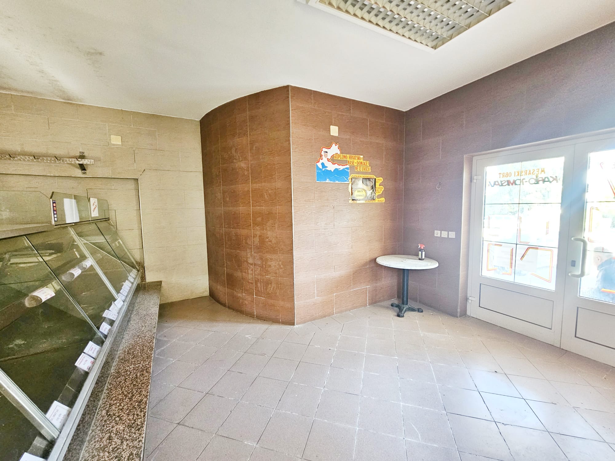 2 Samobor, Lug Samoborski, Poslovni prostor, 60 m2, Parking