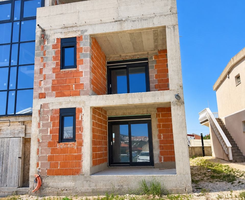 Vir, Projekt s 4 apartmana, 4 parkirna mjesta