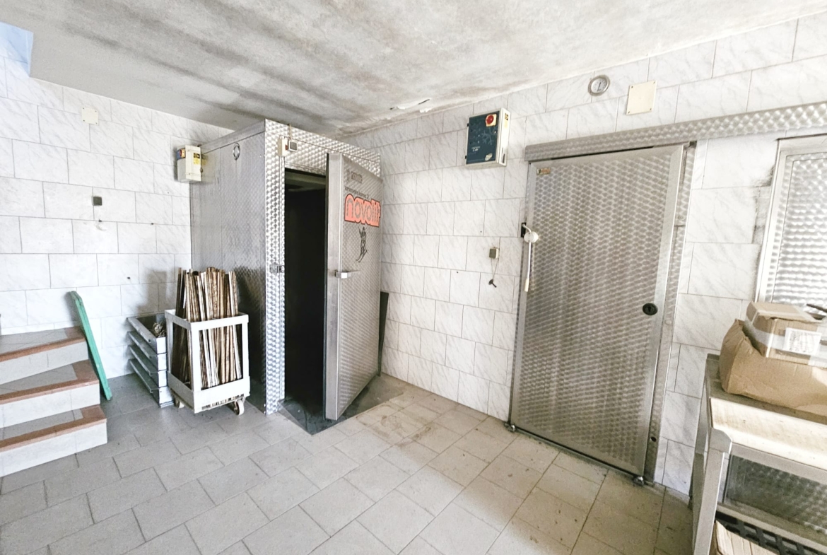 Samobor, Lug Samoborski, Poslovni prostor, 60 m2, Parking