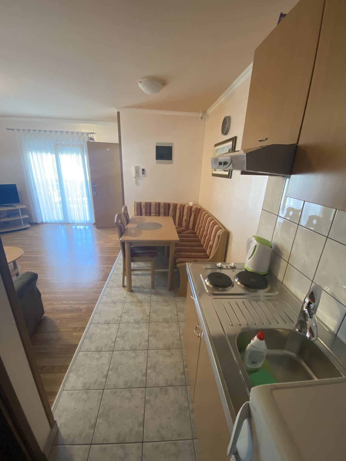 Vir, Kuća s 4 apartmana, Privatni parking, 50 m od mora