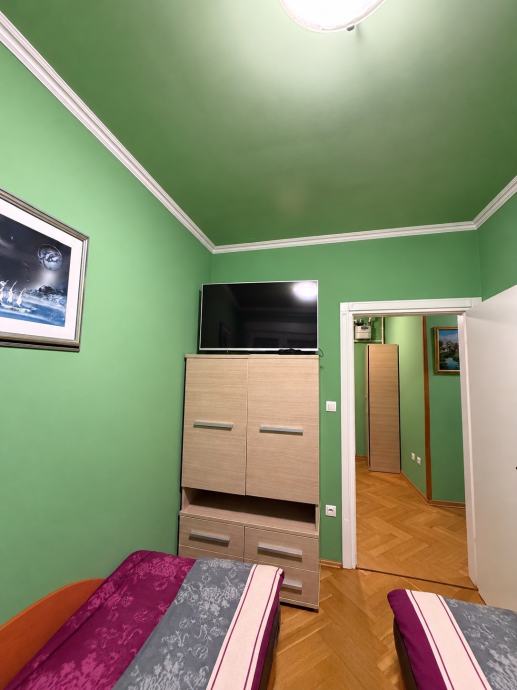 Zagreb, Maksimir, Trosoban stan, 70 m2, Garaža
