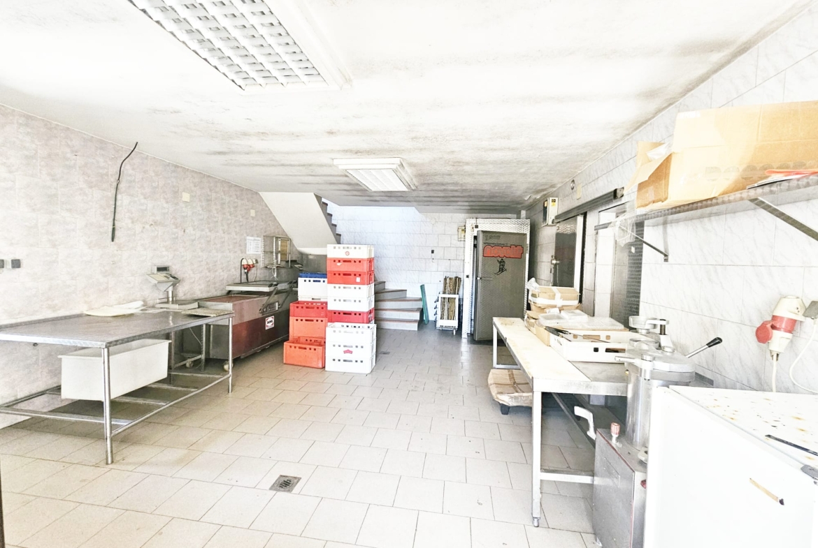 Samobor, Lug Samoborski, Poslovni prostor, 60 m2, Parking