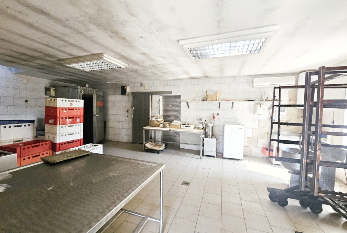Samobor, Lug Samoborski, Poslovni prostor, 60 m2, Parking